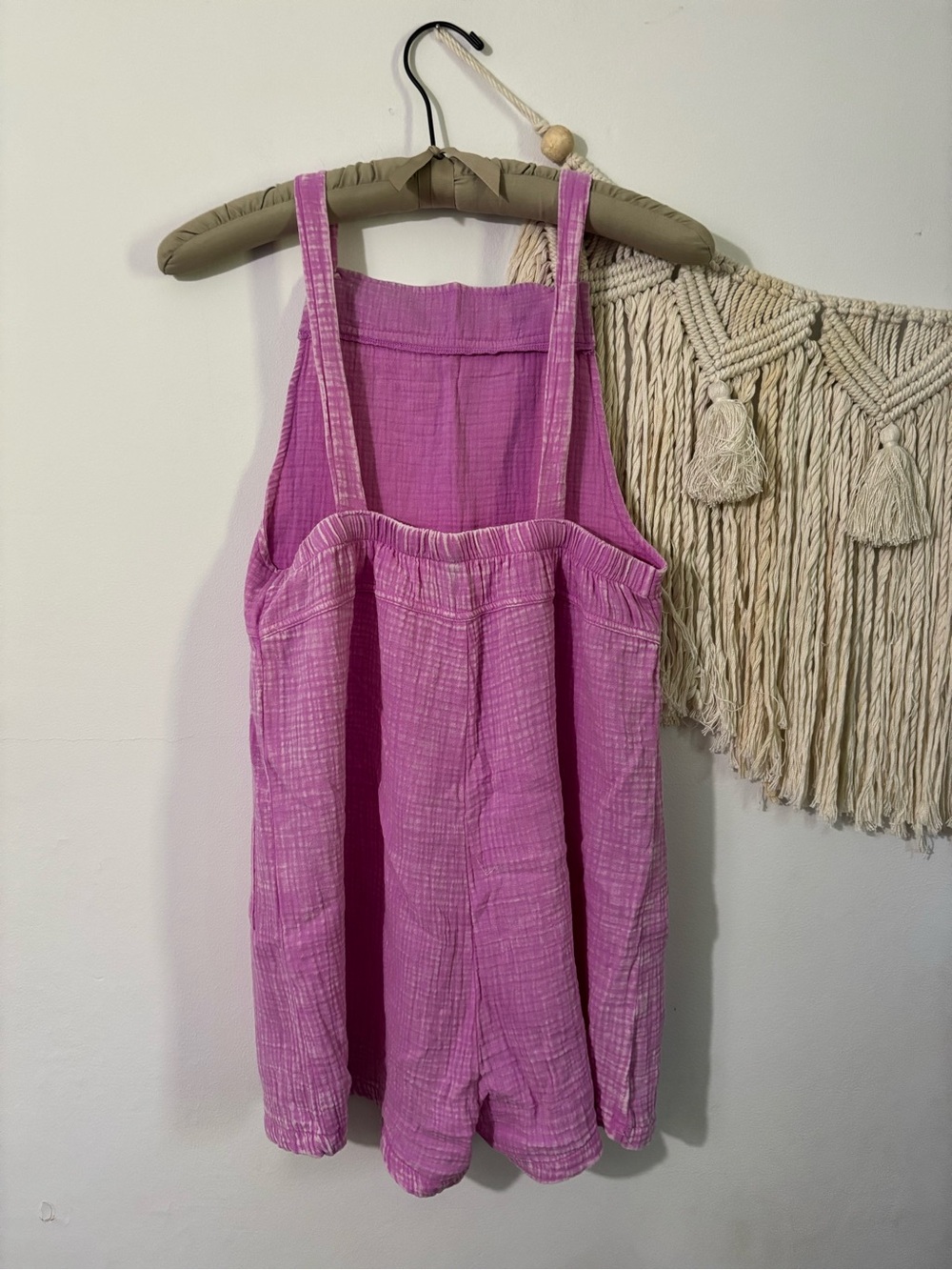 NWOT-Zenana Outfitters Mauve-Pink Gauze Romper with Front Pockets- 100% cotton - Picture 3 of 5